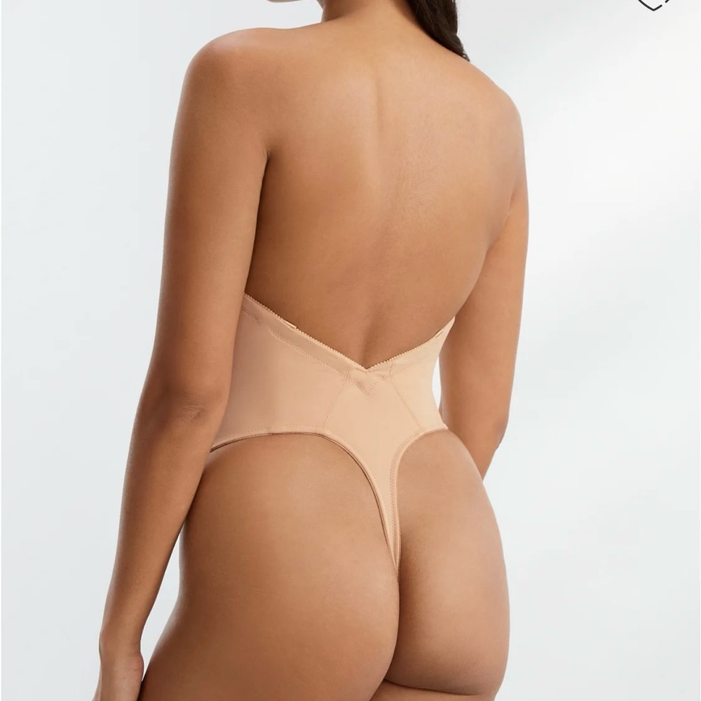 Va Bien Strapless Low-back Slimming Bodysuit, nude, 36E